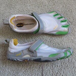 Vibram womens five fingers barefoot shoes w345 size 37/6.5/6 white/gray/green